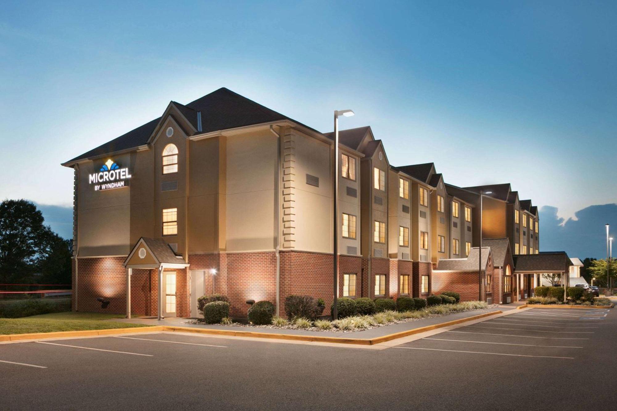 Microtel Inn & Suites By Wyndham Кълпепър Екстериор снимка