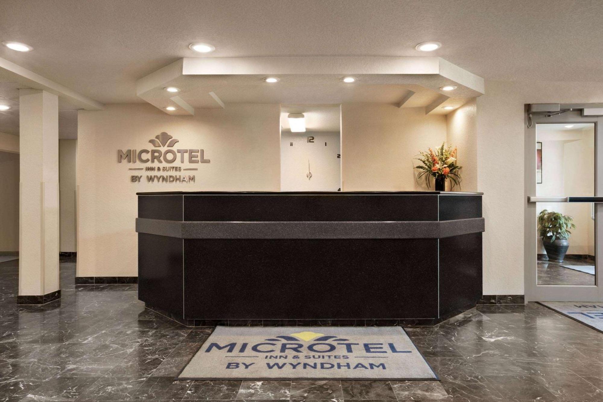 Microtel Inn & Suites By Wyndham Кълпепър Екстериор снимка