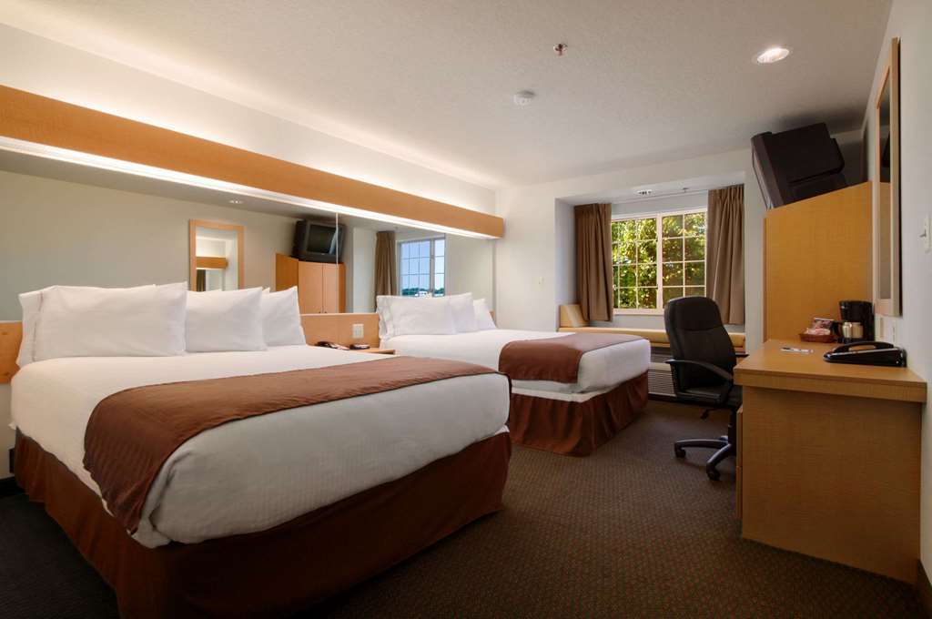 Microtel Inn & Suites By Wyndham Кълпепър Стая снимка